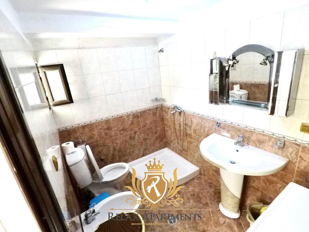 Paradise Palm Beach Apartment In Sarandë Buitenkant foto