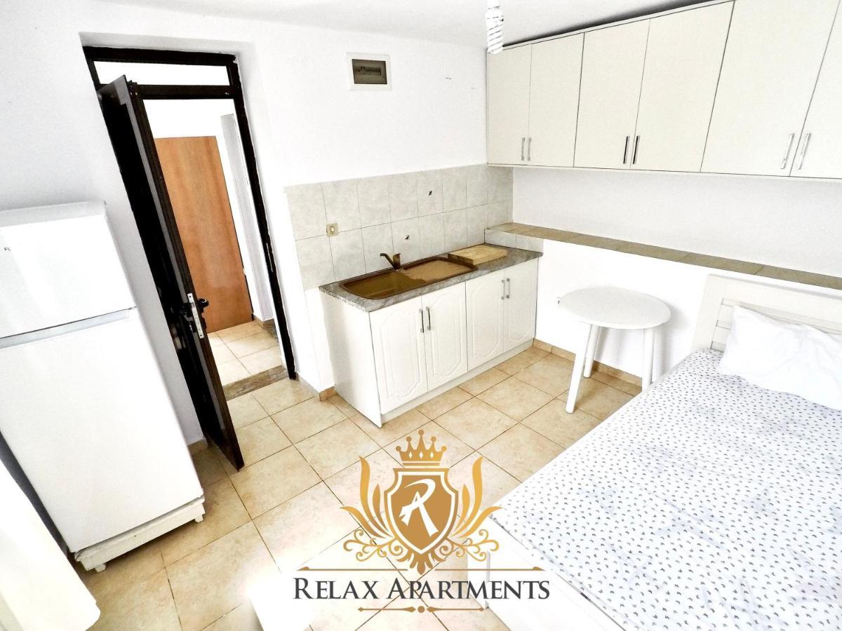 Paradise Palm Beach Apartment In Sarandë Buitenkant foto
