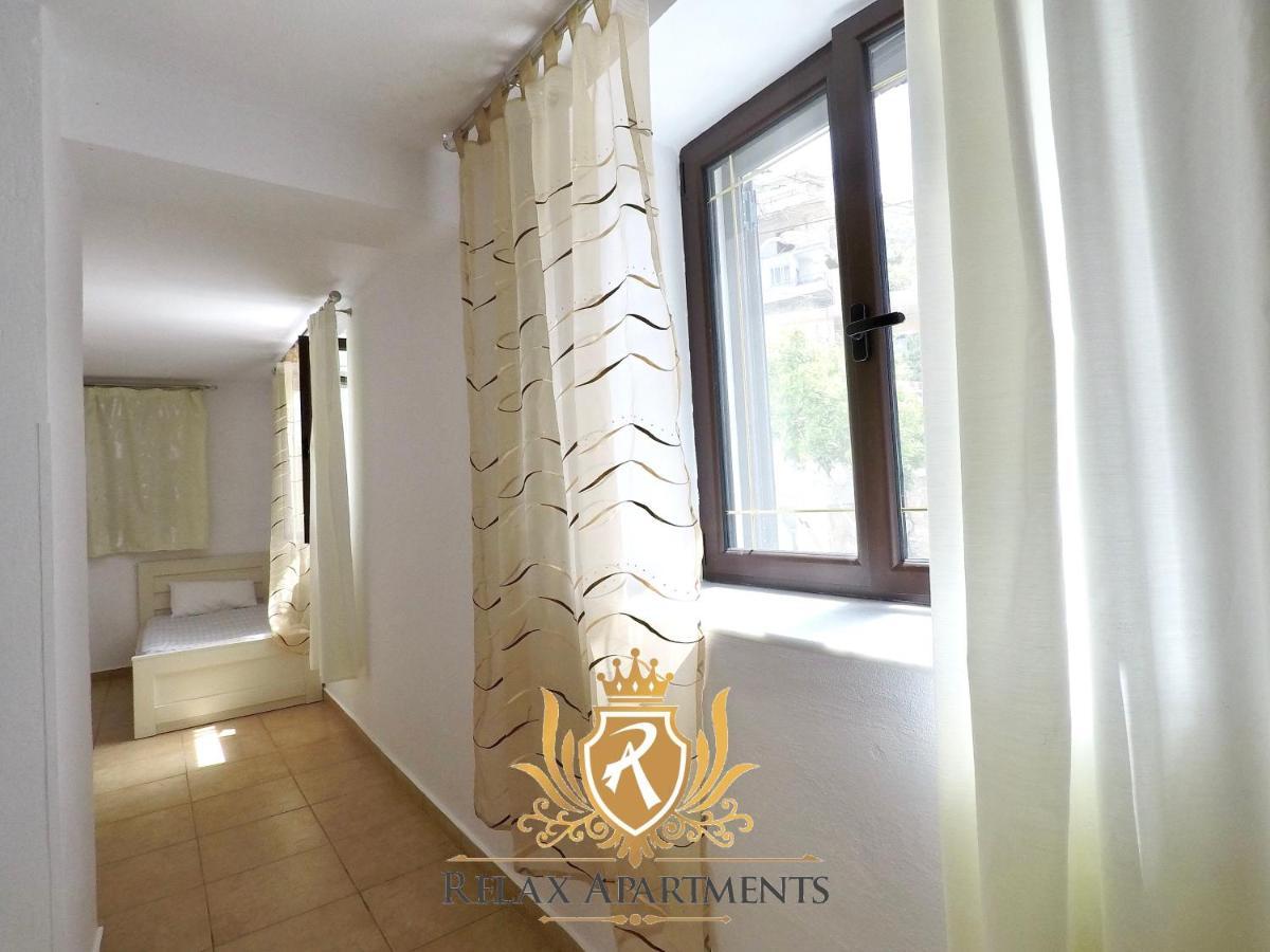 Paradise Palm Beach Apartment In Sarandë Buitenkant foto