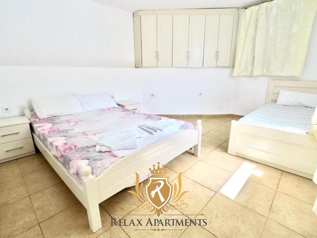 Paradise Palm Beach Apartment In Sarandë Buitenkant foto